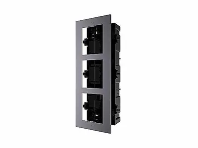 DS-KD-ACF3/Plastic - Рамка монтажная на 3 модуля, врезная с пластиковым монтажным основанием. Рамка монтажная на 3 модуля, врезная; -40 °C...+70°C; IP65; размер 338×124×56мм; Передная панель: металл. Монтажное основание: пластик.