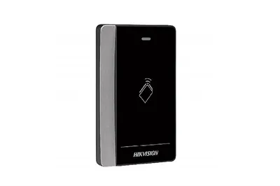 DS-K1102AM - Считыватель Mifare карт, дальность считывания: 30-50 мм; поддержка протоколов RS485 и Wiegand (W26/W34); DC12В; 6Вт; -40 °C...+70°C; IP64; размер 121×86.5×14мм; пластик.