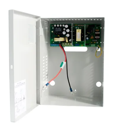 СКАТ-1200Р20 (СКАТ ИРП-12/5-17(26)) источник питания 12В 5А от сети, 12В 10А и 20А от АКБ 1х17-26Ач